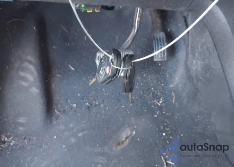 2013 Ford Escape S из США, поврежденный, VIN 1FMCU0F77DUD79823